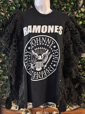 UPCYCLED one of a kind, THE RAMONES Punk Music Poncho T Shirt